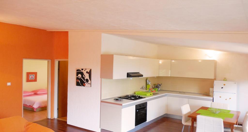 Orange Bamboo Suite Сплит Екстериор снимка